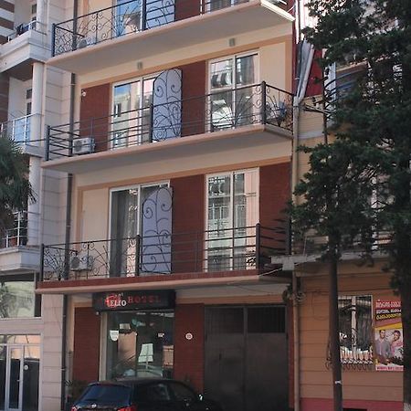Hotel Elio Batoumi Extérieur photo