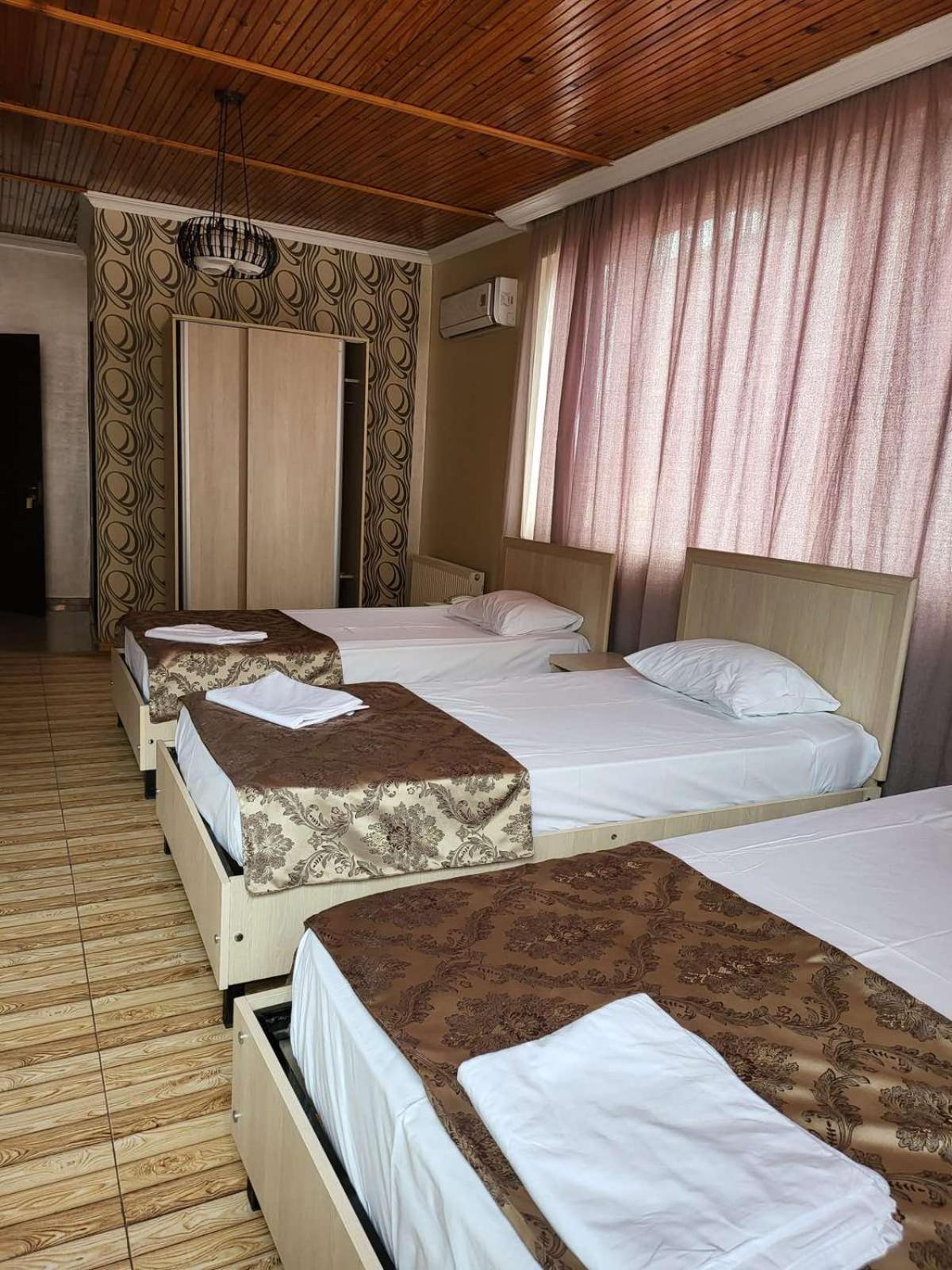 Hotel Elio Batoumi Extérieur photo
